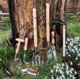 Exploring the Legacy of Japanese Garden Tools: Precision, Versatility, and Craftsmanship